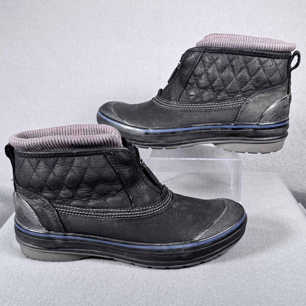 Clarks Outdoor Muckers Boots Shoes Womens Size 7.5 Black Waterproof Leather Zip